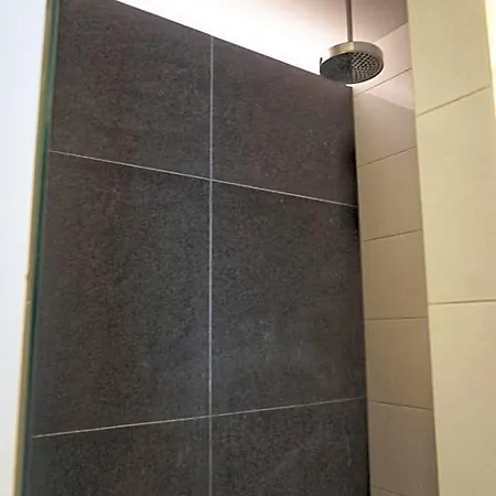 住宿加早餐酒店 Bed & Wellness Boxtel, Luxe Met Airco En Eigen Badkamer 博克斯特尔