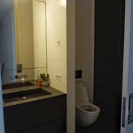 Bed & Wellness Boxtel, Luxe Met Airco En Eigen Badkamer 住宿加早餐酒店 博克斯特尔